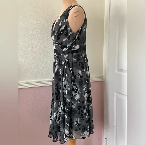 Studio I Petite dress size 12P - Picture 5 of 10